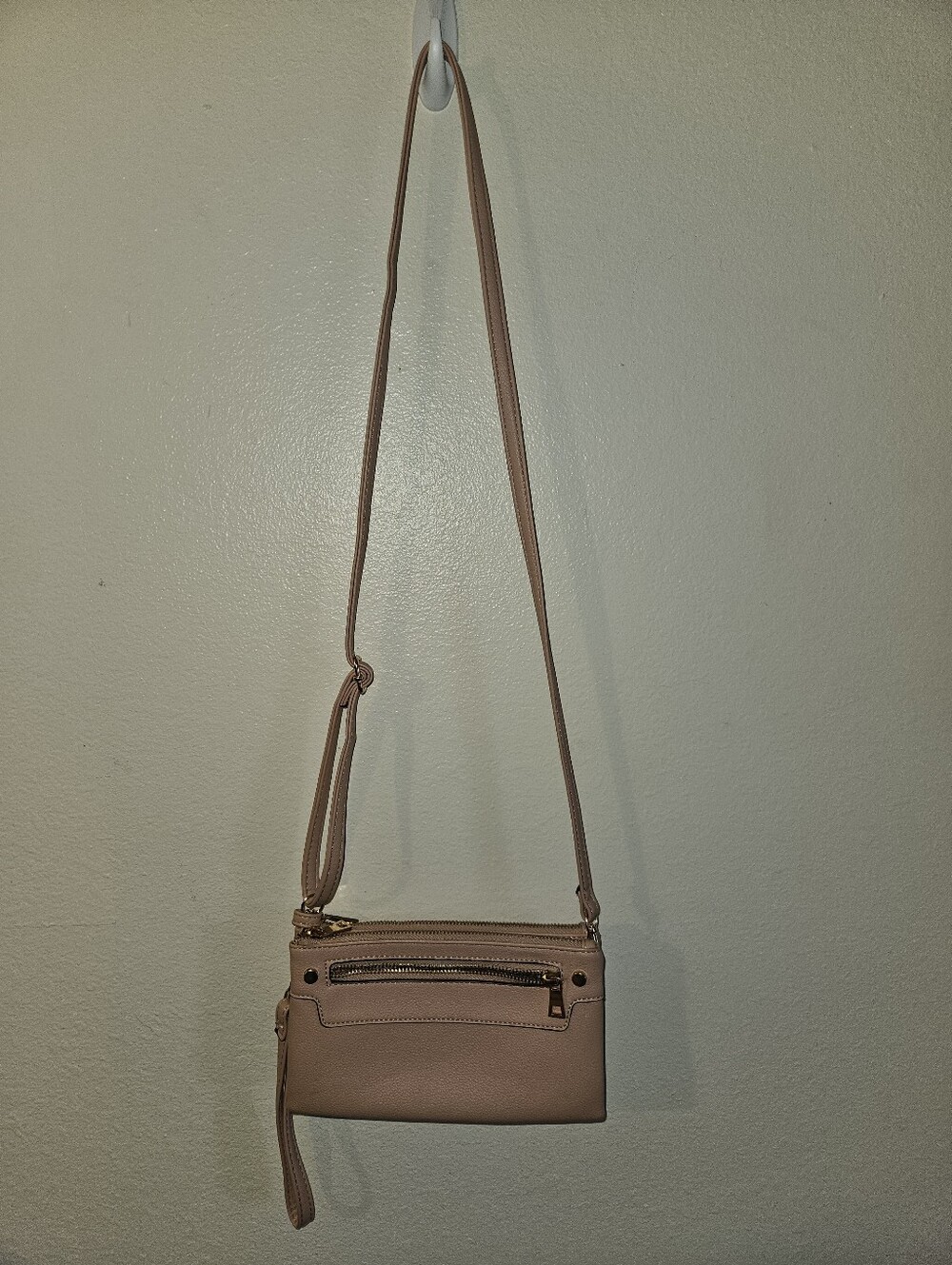 Unbranded Womans Pink Colored Small Purse
